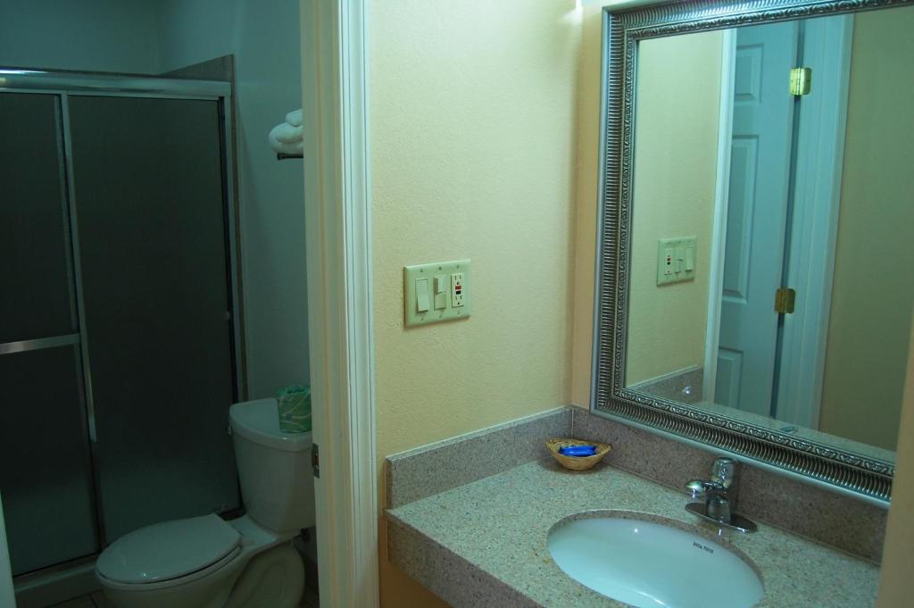 Towne Motel Alexandria Bilik gambar
